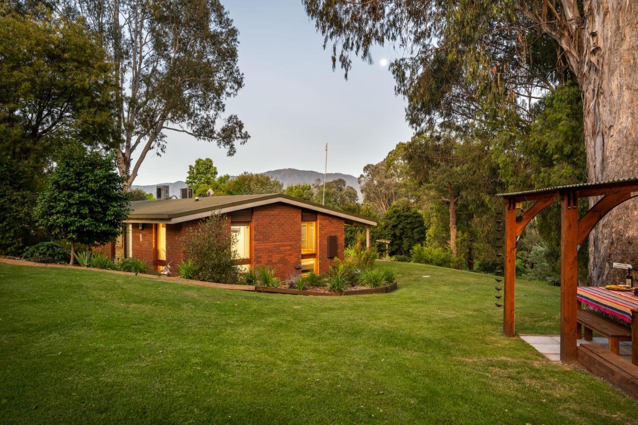 Kiewa Country Cottages Mount Beauty Extérieur photo